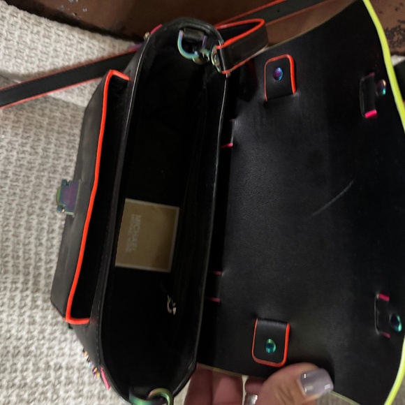 Handbag - Picture 1 of 3